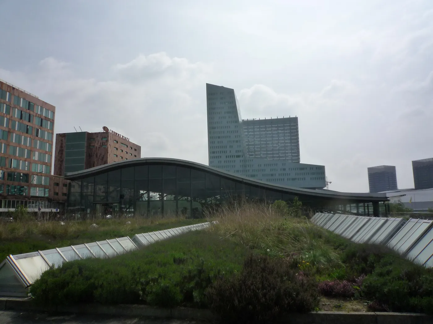 Gare de Lille-Europe vue depuis le boulevard